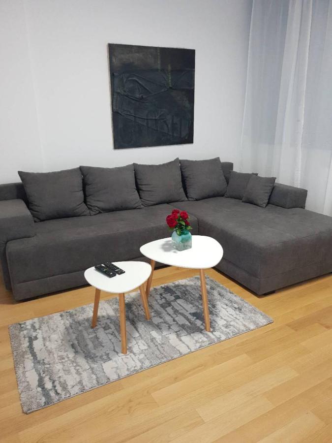 Apartment Iris Novi Sad Dış mekan fotoğraf